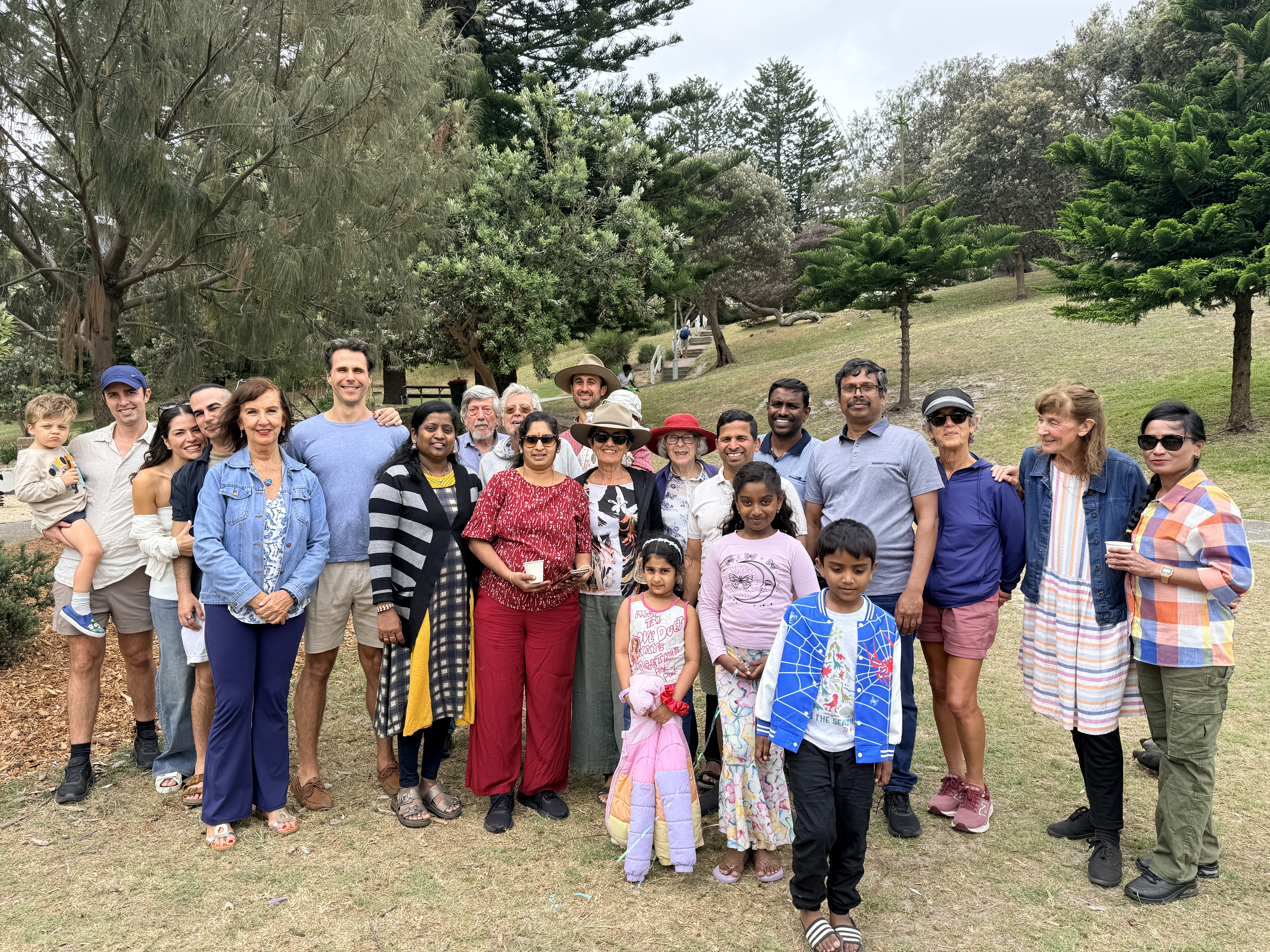 VDSA members and families gathered in a park
